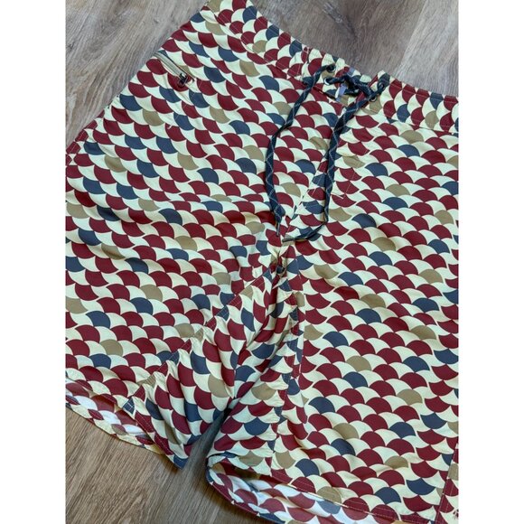 Patagonia Mens Swim Trunks Size 33 Nylon Scallop Print Red/Yellow - Picture 4 of 7